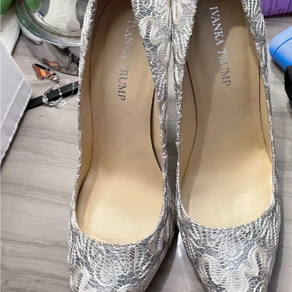 Ivanka trump like new beautiful and stunning 🤩